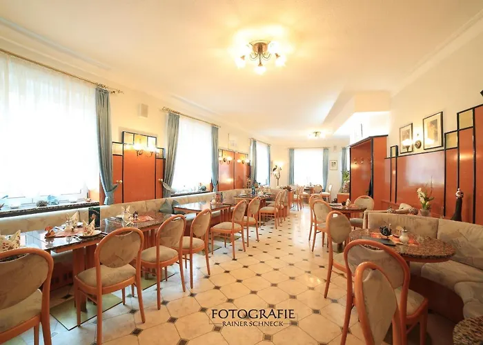 Cafe Am Donautor * Kelheim